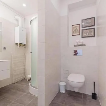 Golden Apartments&k21/25 Apartman *